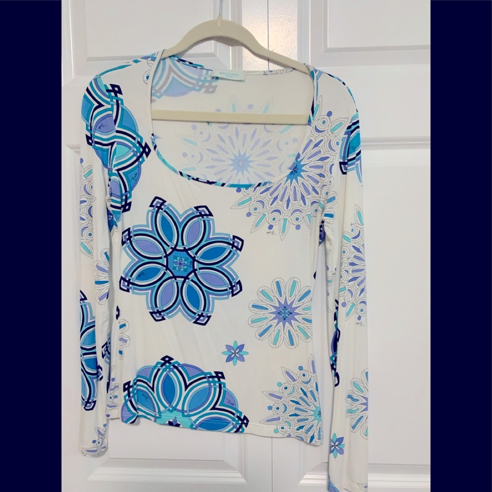 Emilio Pucci vintage snowflake modal top
